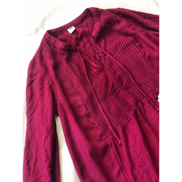 Old Navy Peasant Top - Picture 3 of 5